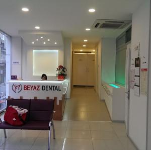  İzmir Özel Karşıyaka Beyaz Dental Ağız Diş Sağlığı Polikliniği