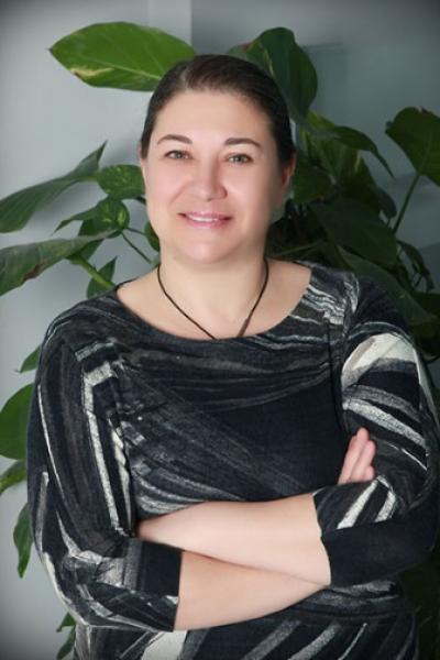 Aydan  Özenir