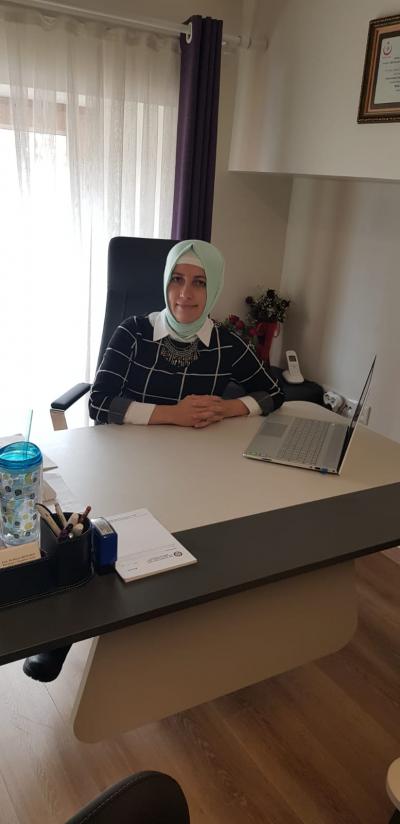 Hacer KONUKÇU